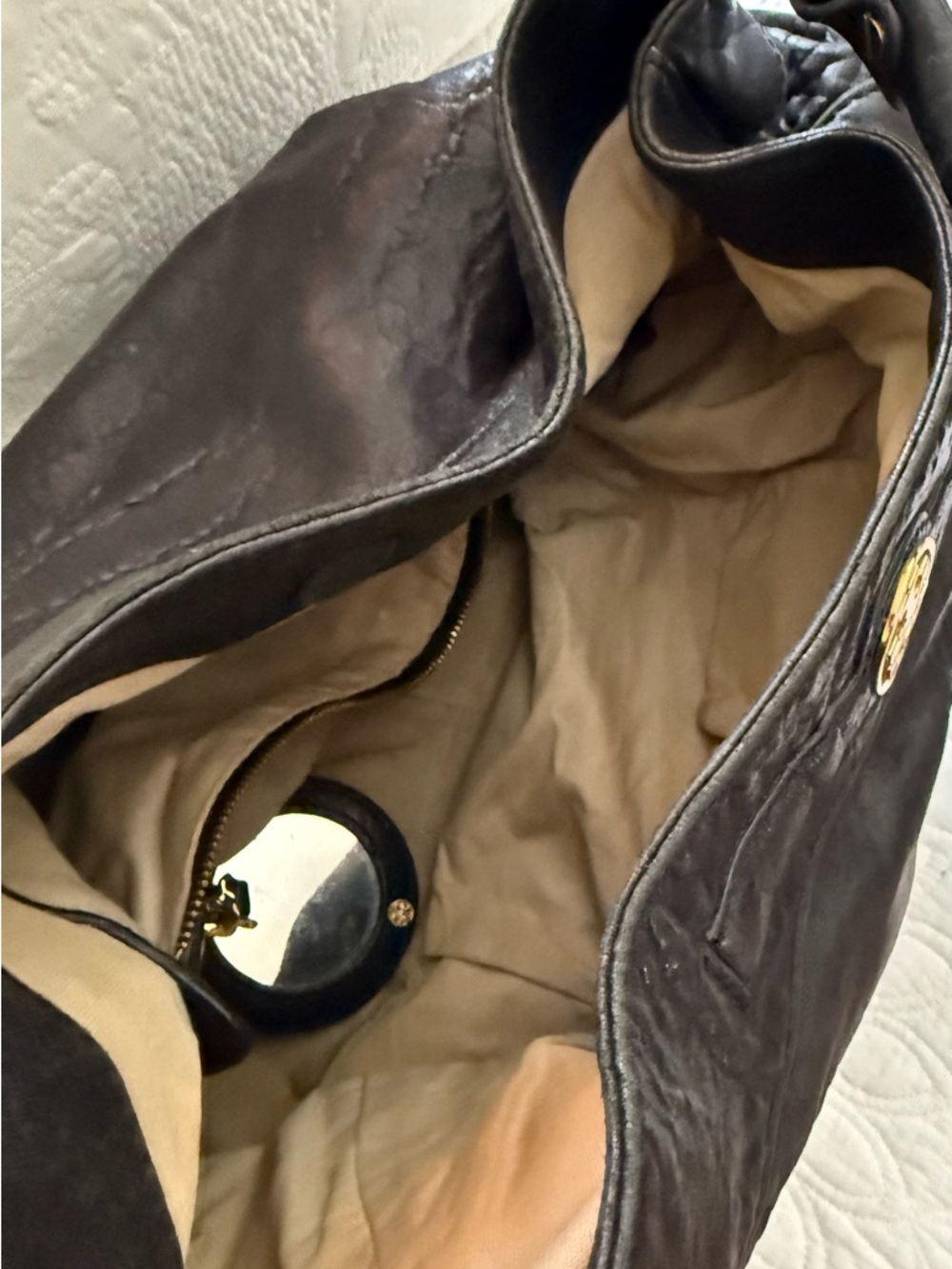 Tory Burch Black Leather Shoulder Hobo with Gold Logo - Picture 3 of 4